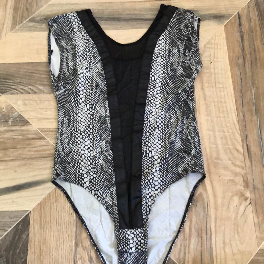 🖤☝🏻Leotard size L animal print